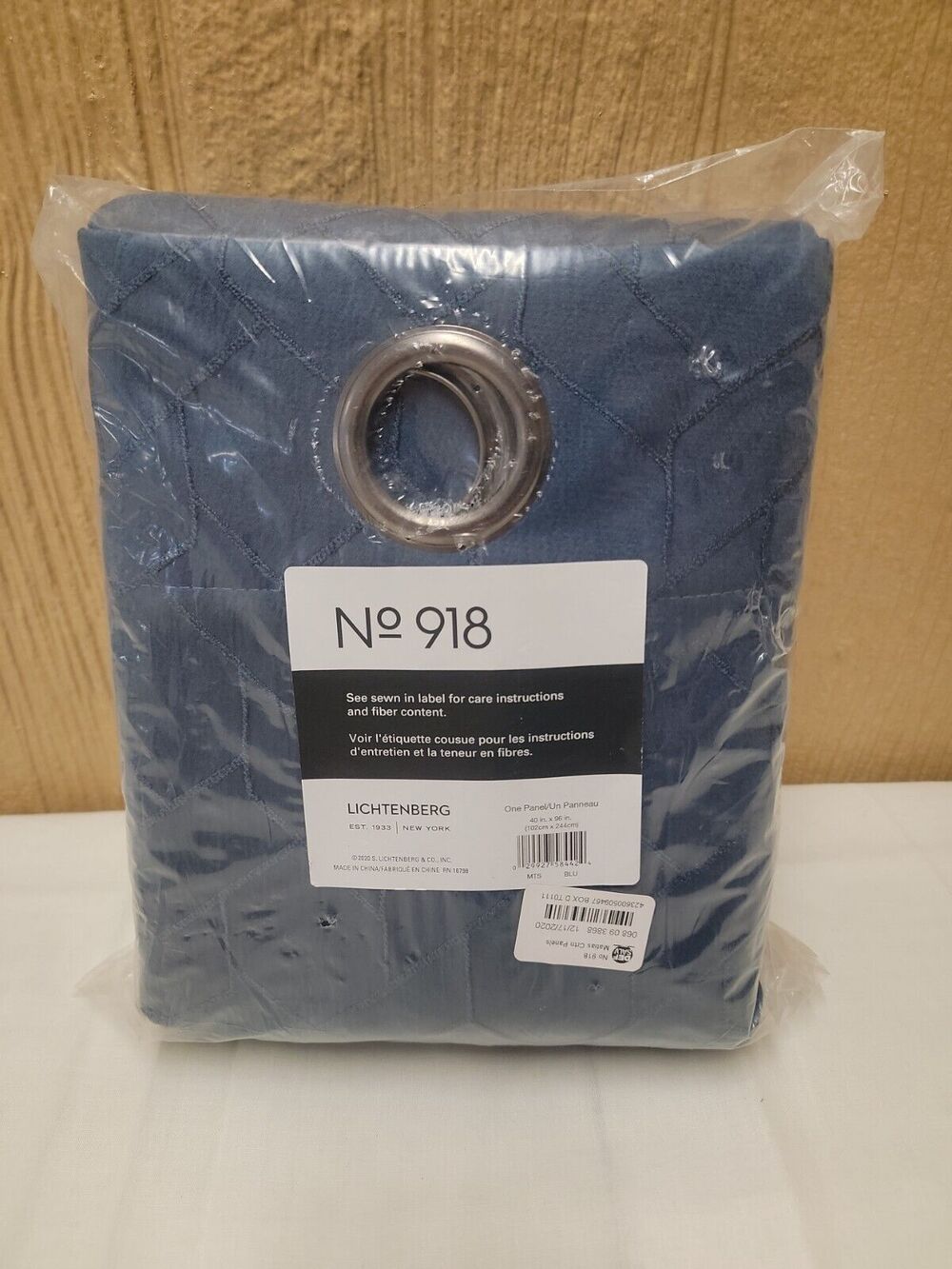 No 918 Lichtenberg 40x96" Single Panel Blue Textured Blackout